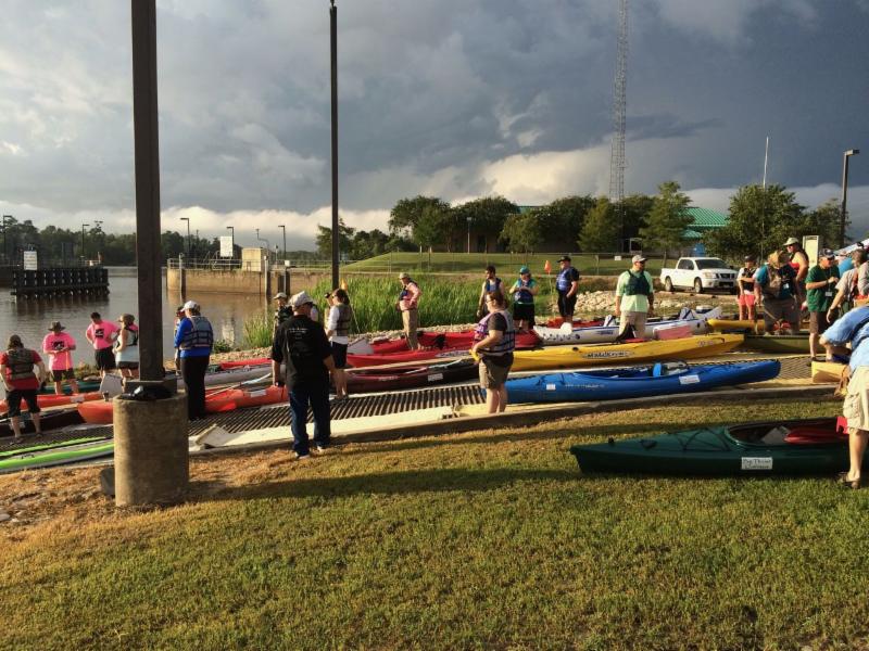 Participants preparing to launch at the Saltwater Barrier